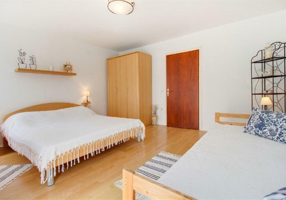 Apartments Jelena Veli Lošinj Екстериор снимка
